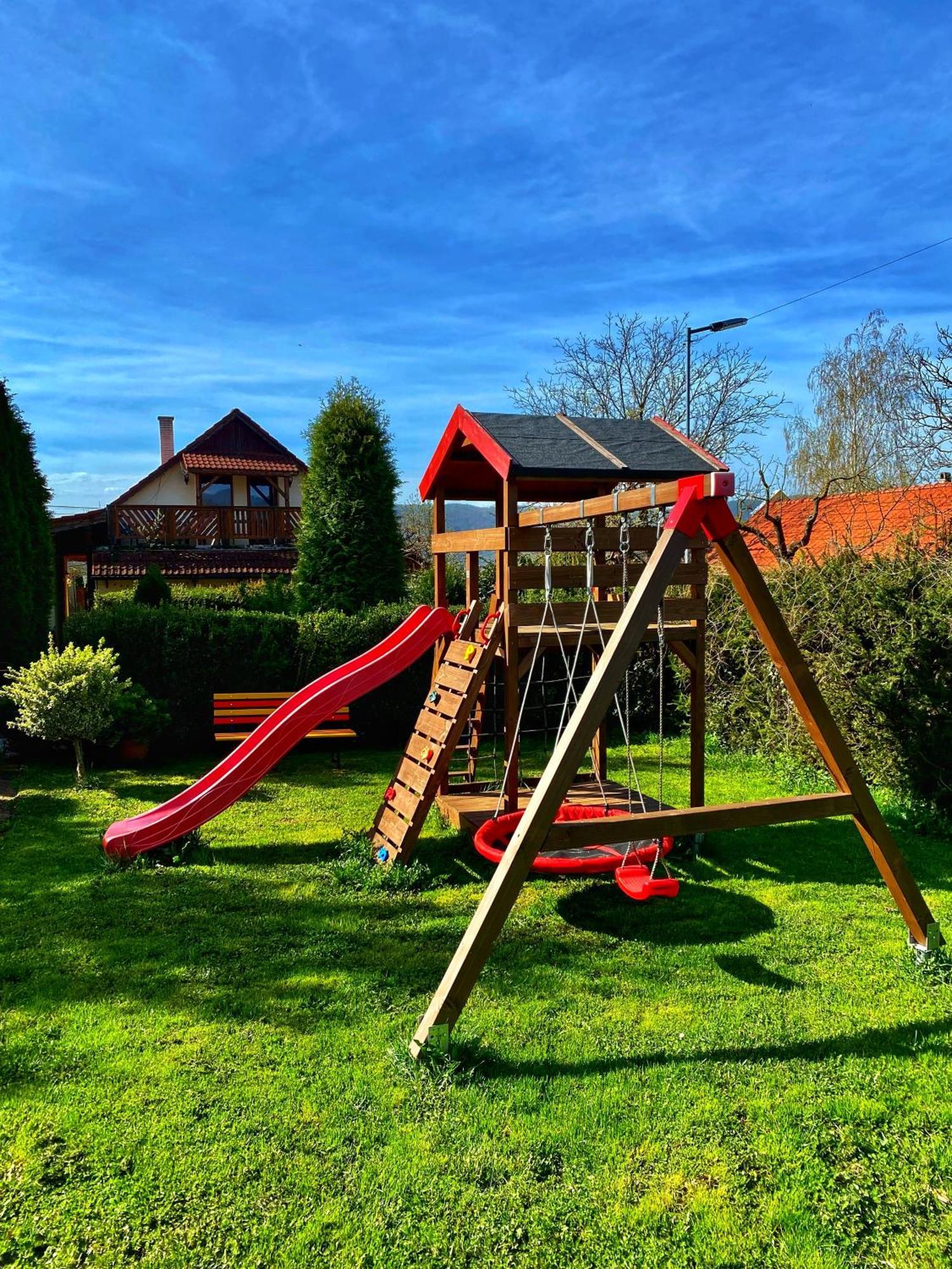 Ubytovanie Zaneta Krásnohorské Podhradie Extérieur photo